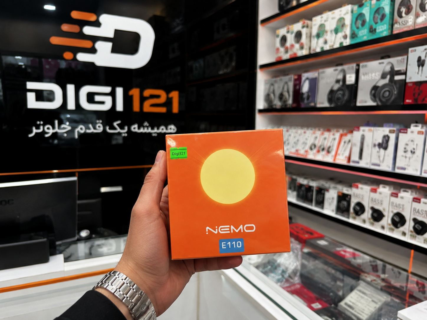 گوشی موبایل نمو مدل E110